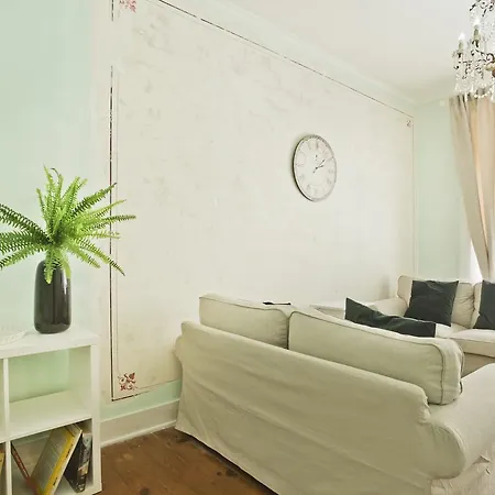 Bmyguest - Arroios Charming Apartment
